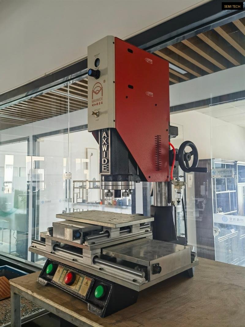 Semi-Auto Welding Machine