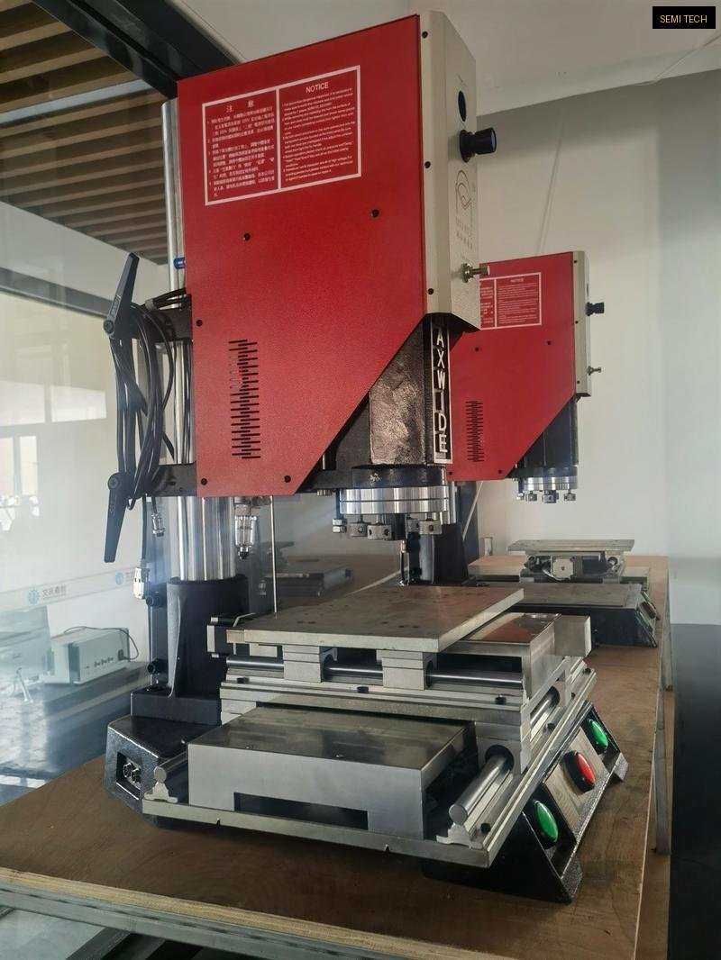 Semi-Auto Welding Machine